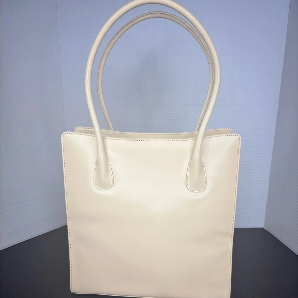 Lancel Paris Leather Ivory Handbag Satchel Shoulder Bag w/ Dust Bag - Picture 3 of 16